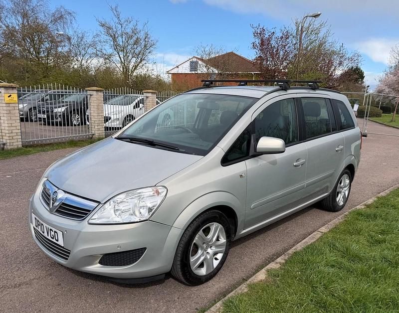 Used Vauxhall Zafira 120 HP (88 kW) 2010 Silver MPV