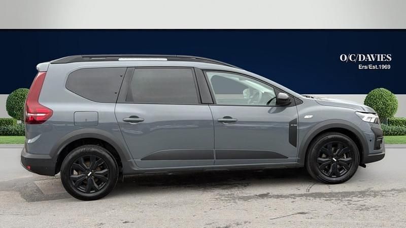 Used Dacia Jogger Extreme 110 HP (80 kW) 2023 Grey MPV