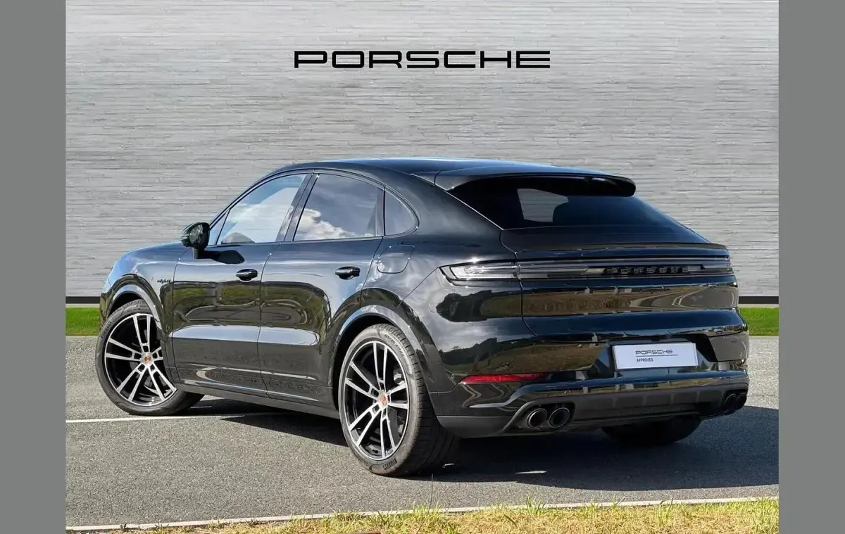 Used Porsche Cayenne E-Hybrid Black Edition 464 HP (341 kW) 2026 Black SUV