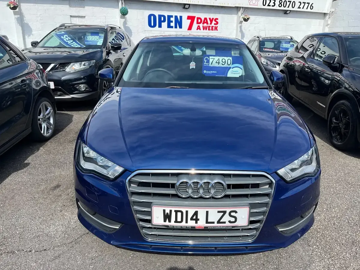 Used Audi A3 Sport 150 HP (110 kW) 2014 Blue Hatchback