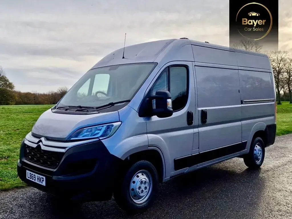 Used Citroën Relay 140 HP (102 kW) 2019 Grey Van