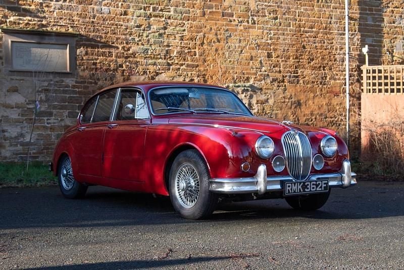 Used Jaguar MK II 1967 Red Sedan
