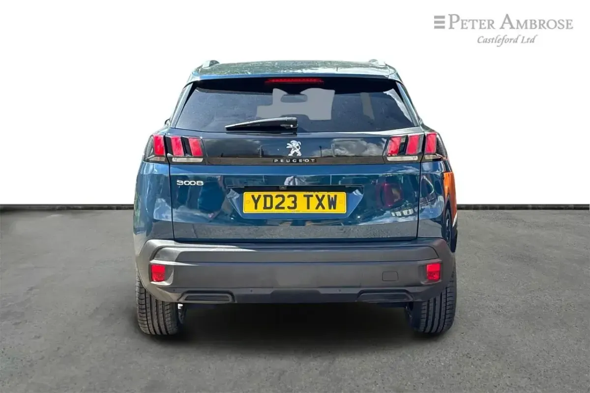 Used Peugeot 3008 Active+ 129 HP (94 kW) 2023 Blue SUV