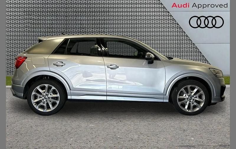 Usado Audi SQ2 Design 300 HP (220 kW) 2019 Prateado SUV