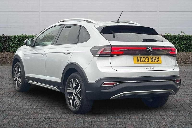 Used VW Taigo Style 110 HP (80 kW) 2023 Silver SUV