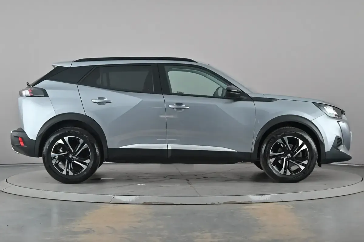 Used Peugeot 2008 Allure+ 130 HP (95 kW) 2022 Grey SUV