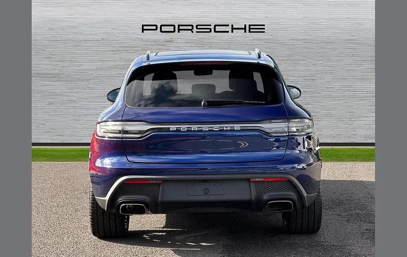 Used Porsche Macan 265 HP (194 kW) 2026 Blue SUV
