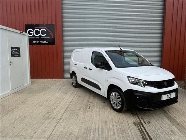 White Used 2020 Peugeot Partner S MPV | £8,250 (A bit pricey) - Image 1/1