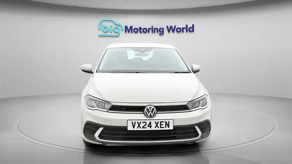 Käytetty VW Polo S 95 HP (69 kW) 2024 Harmaa Viistoperä