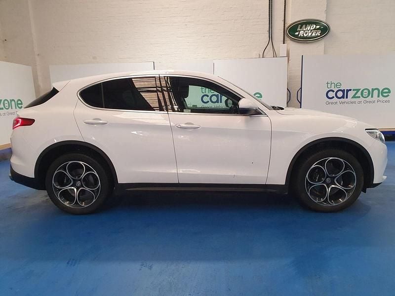 Used Alfa Romeo Stelvio Edizione Speciale 280 HP (205 kW) 2020 White SUV