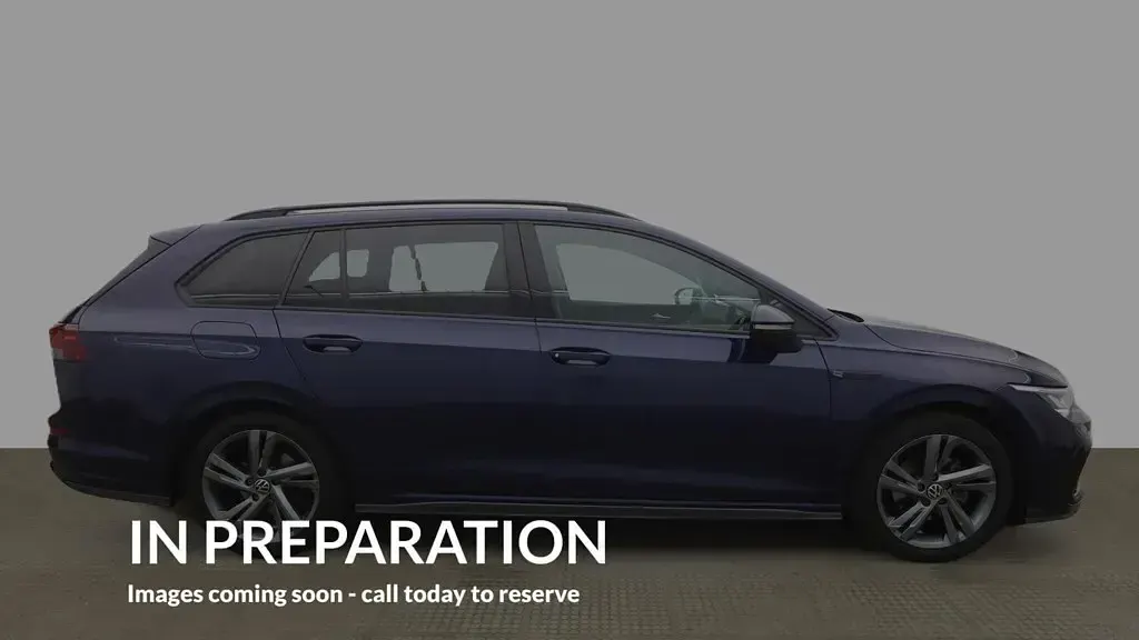 Used VW Golf VIII R-line 150 HP (110 kW) 2022 Blue Estate