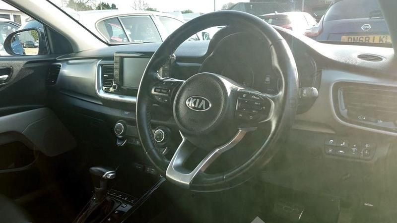 Used Kia Stonic 2019 Red SUV