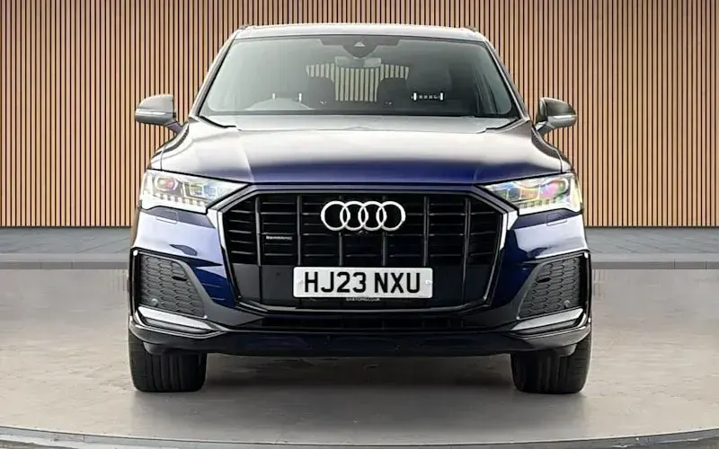 Used Audi Q7 S-Line 231 HP (169 kW) 2023 Blue SUV