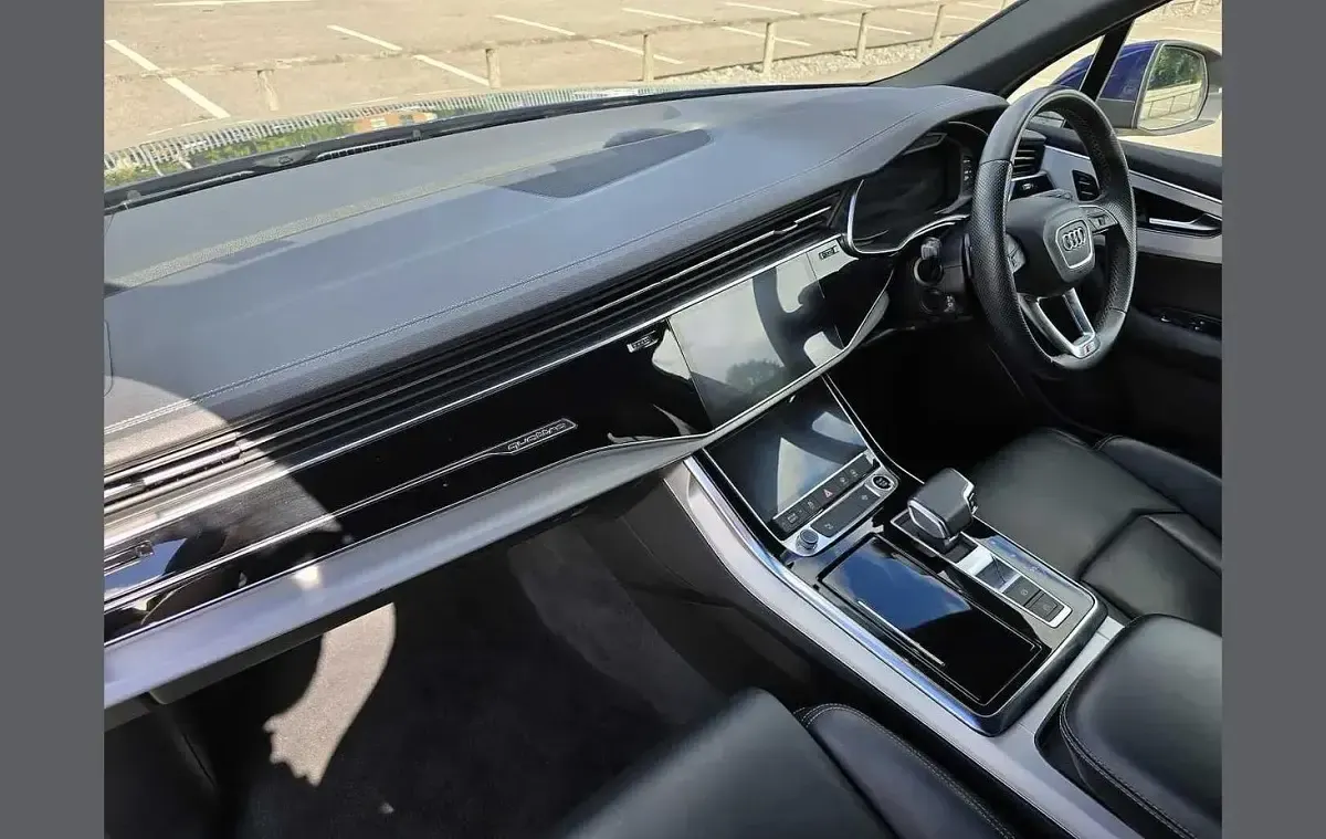 Used Audi Q7 Black Edition 281 HP (206 kW) 2023 Blue SUV