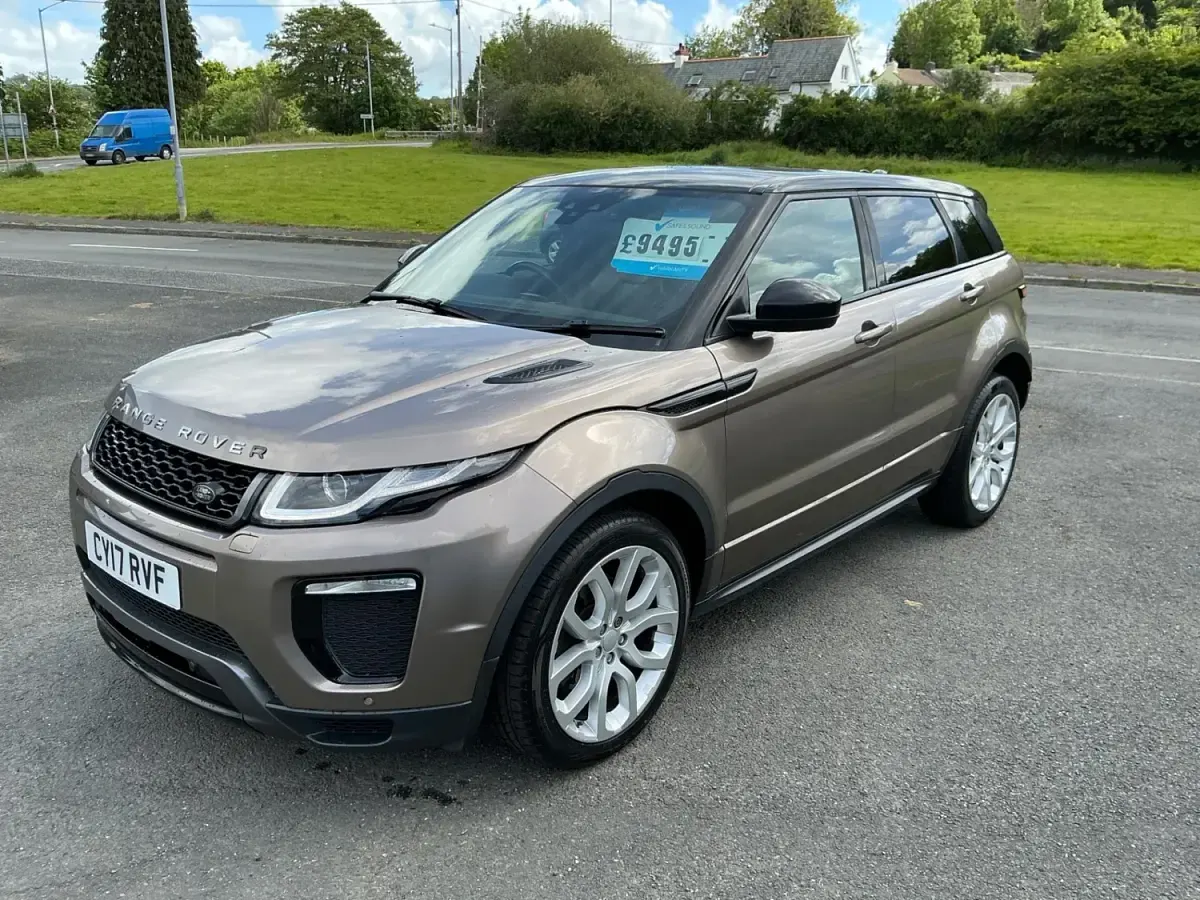 Usado Land Rover Range Rover evoque HSE Dynamic 2017 Marrón Familiar