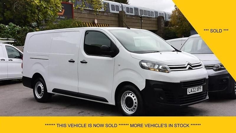 Used Citroën Dispatch 145 HP (106 kW) 2022 White MPV