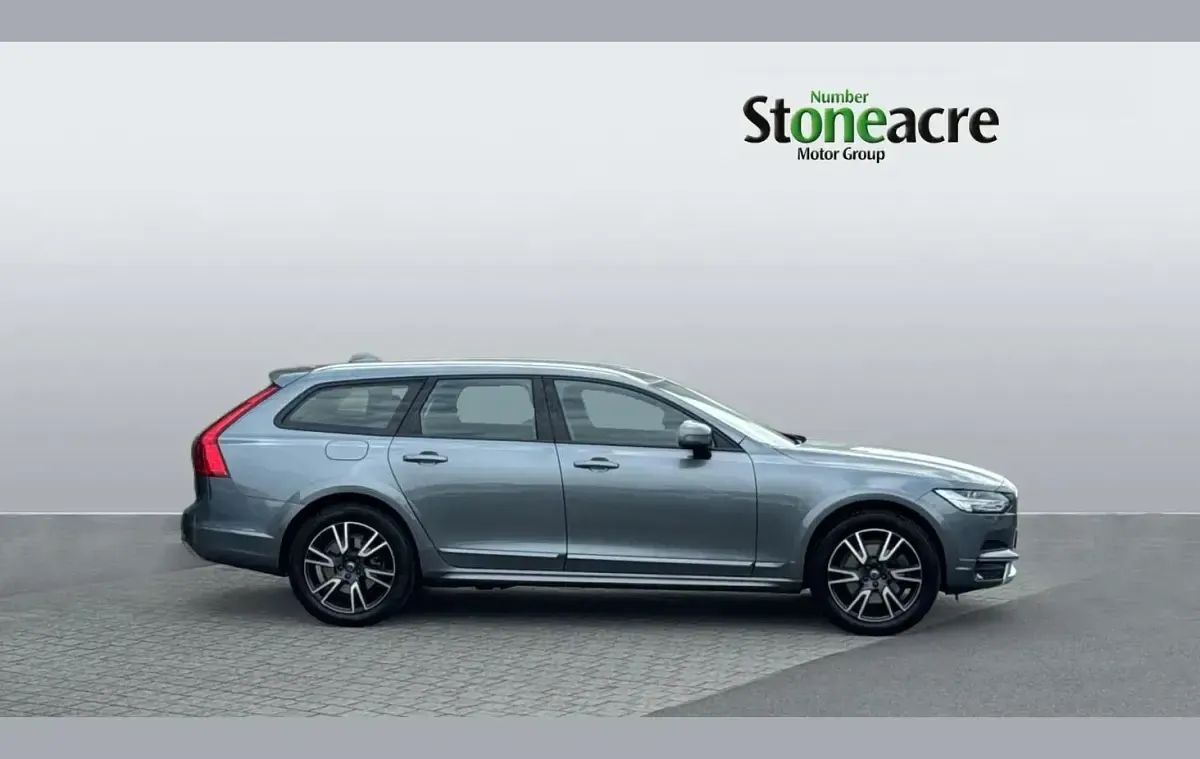 Used Volvo V90 CC Plus 247 HP (181 kW) 2020 Grey Estate