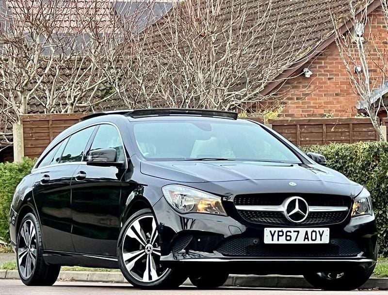 Used Mercedes CLA180 122 HP (89 kW) 2017 Black Sedan