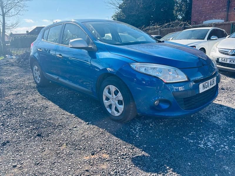 Blue Used 2011 Renault Mégane III Hatchback | £1,000 (Super price) - Image 1/4