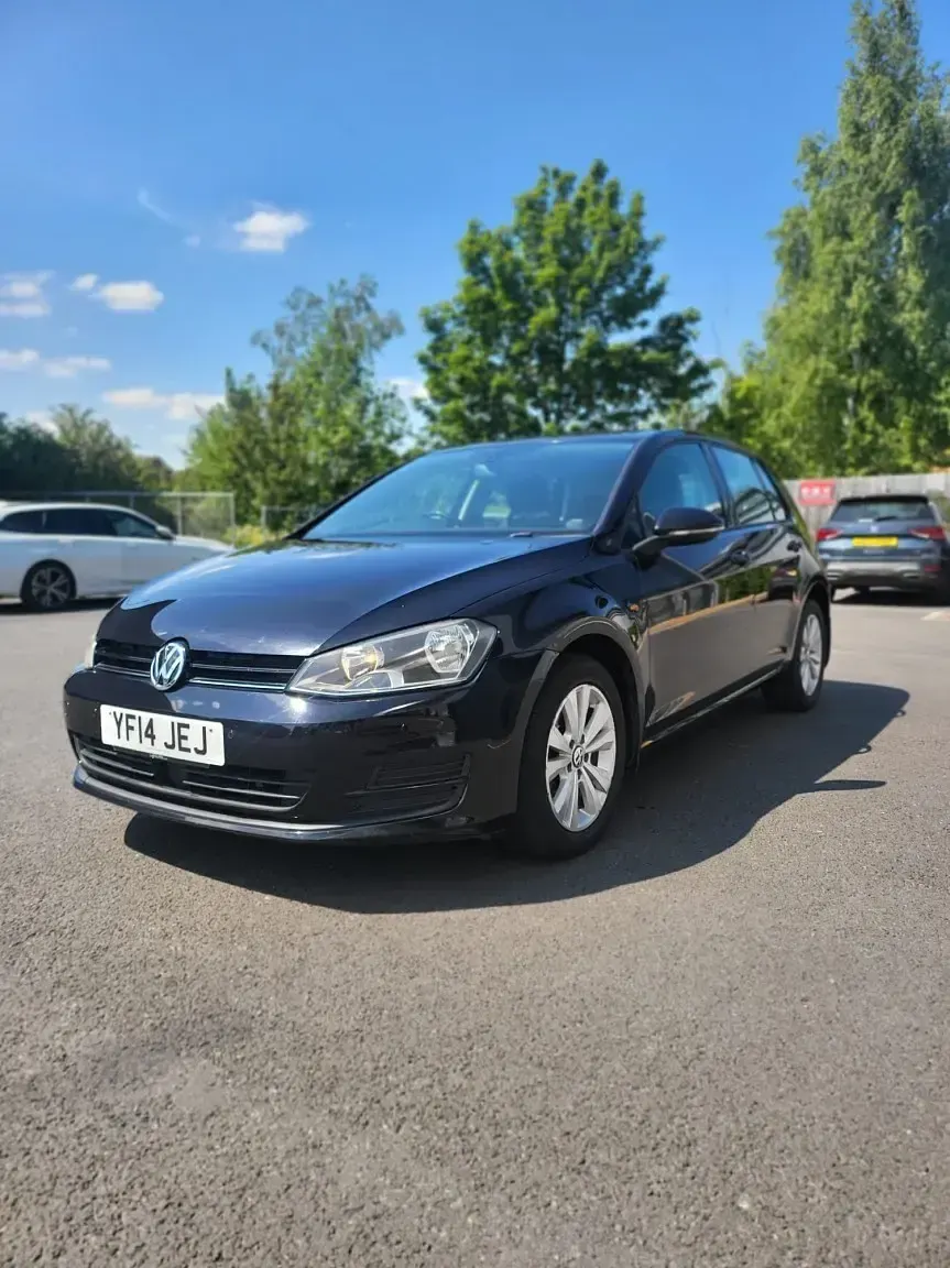 Used VW Golf VII SE 105 HP (77 kW) 2014 Black Hatchback