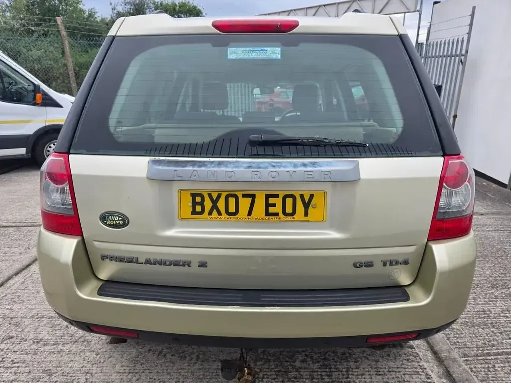 Used Land Rover Freelander 2 S 160 HP (117 kW) 2007 Gold SUV