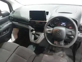 Used Citroën Berlingo 100 HP (73 kW) 2024 White MPV