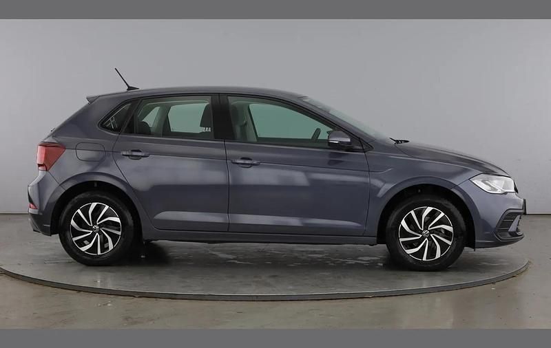 Used VW Polo Life 95 HP (69 kW) 2024 Grey Hatchback