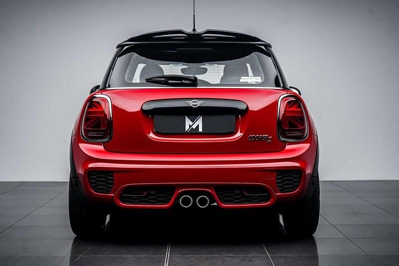 Used Mini Cooper S Hatch 192 HP (141 kW) 2018 Red Hatchback