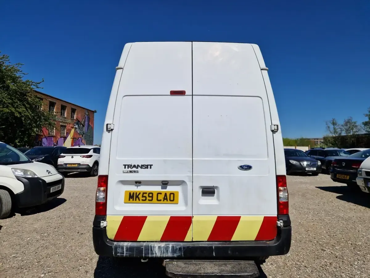 Used Ford Transit 140 HP (102 kW) 2009 White Van