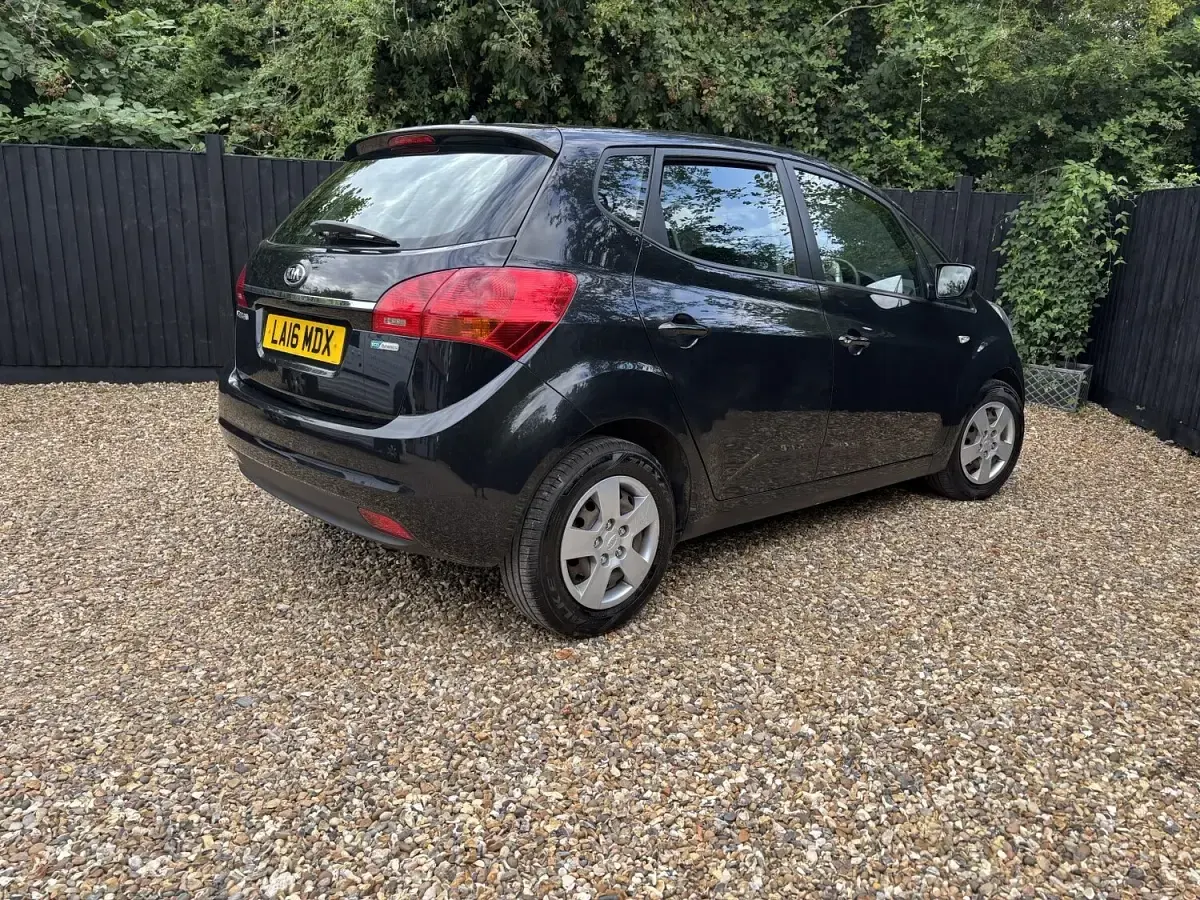 Used Kia Venga Air 90 HP (66 kW) 2016 Black Hatchback