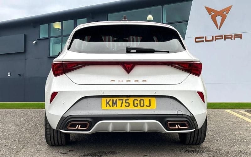 New Cupra Leon 204 HP (150 kW) 2025 White Hatchback