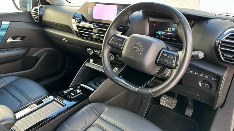 Used Citroën e-C4 Shine 100 kW (136 HP) 2022 Brown Hatchback