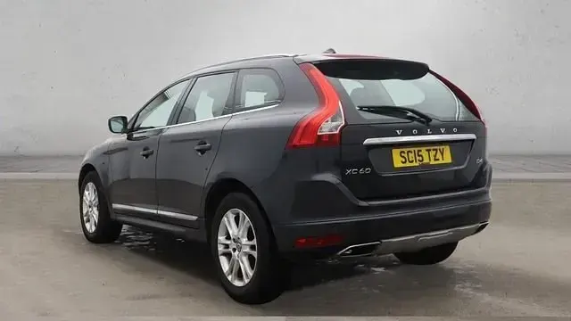 Used Volvo XC60 SE Lux 190 HP (139 kW) 2015 Grey SUV