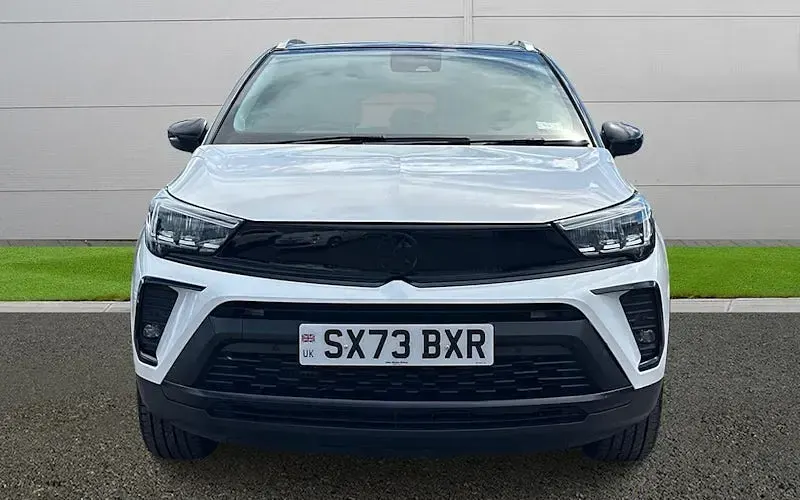 Used Vauxhall Crossland Ultimate 131 HP (96 kW) 2023 White SUV
