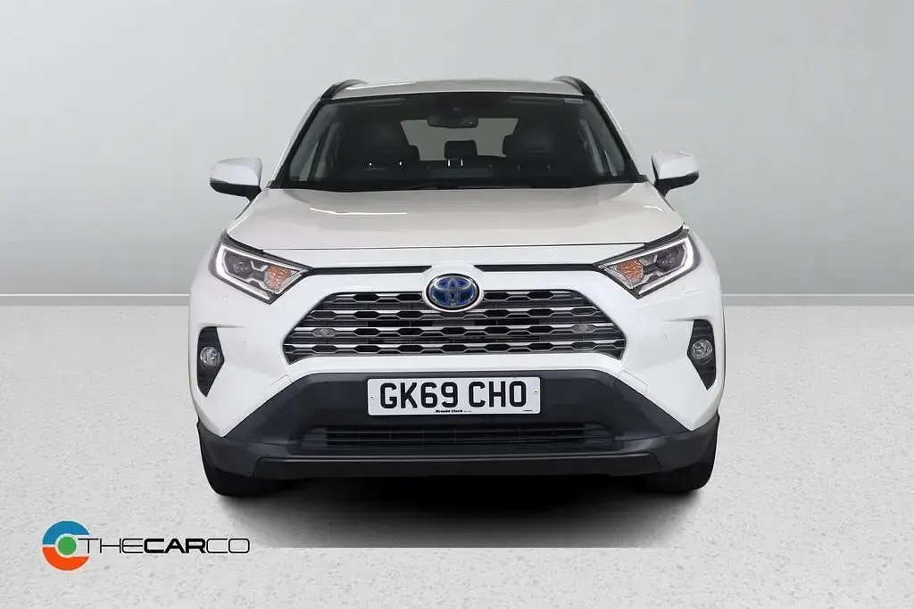 Used Toyota RAV4 2019 White SUV