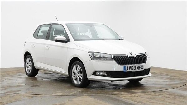 White Used 2018 Skoda Fabia SE Hatchback | £9,995 (Fair price) - Image 1/1