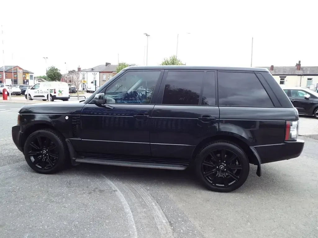 Used Land Rover Range Rover Vogue SE 2010 Black SUV