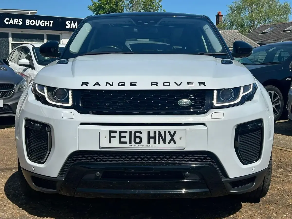 Used Land Rover Range Rover evoque HSE Dynamic 2016 White Estate