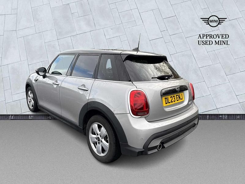 Used Mini Cooper Classic 134 HP (98 kW) 2023 Silver Hatchback