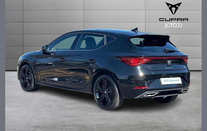 New Seat Leon Black Edition 147 HP (108 kW) 2025 Black Hatchback