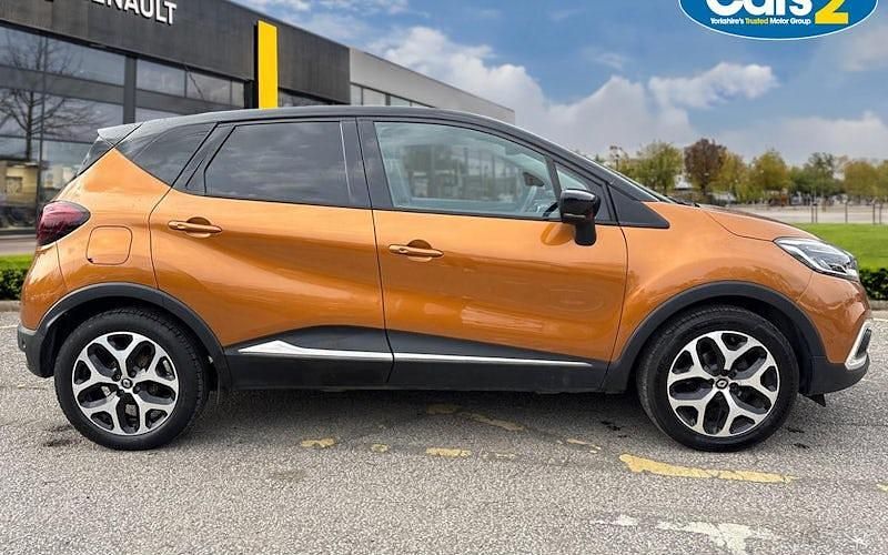 Used Renault Captur GT-Line 90 HP (66 kW) 2019 Orange/black  SUV