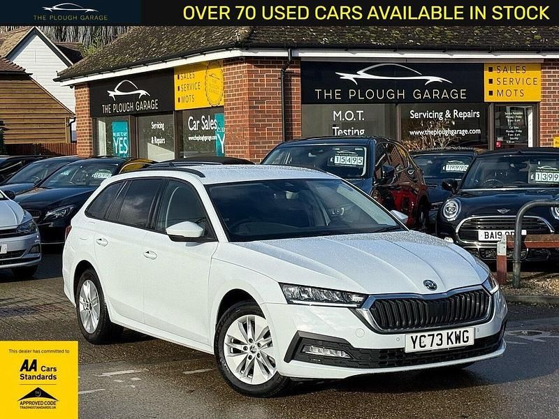 White Used 2023 Skoda Octavia SE Technology Estate | £17,995 (Good price) - Image 1/4
