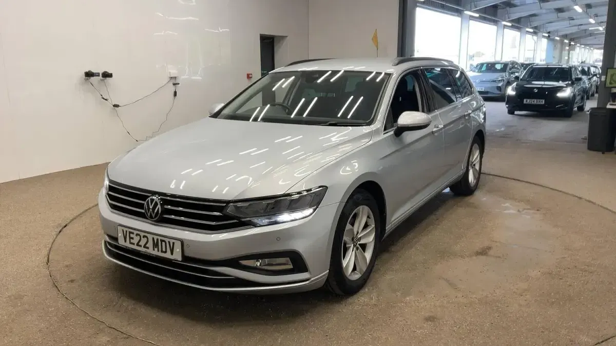 Used VW Passat SE 2022 Silver Estate