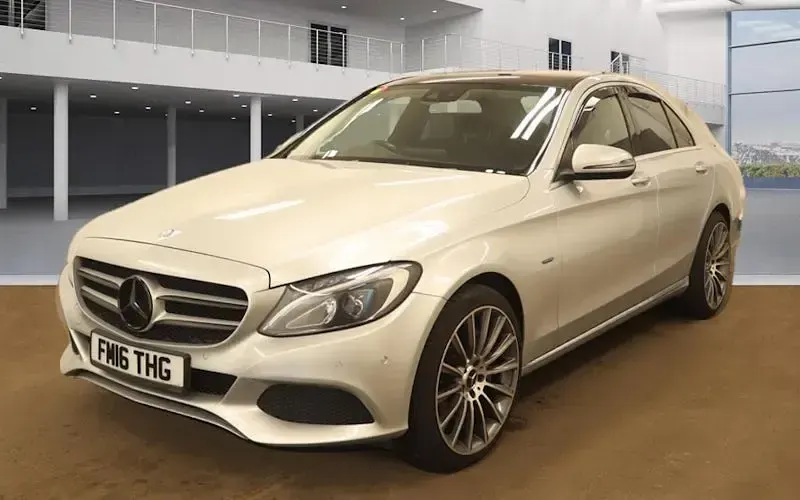 Used Mercedes C350 Premium Plus 293 HP (215 kW) 2016 Silver Sedan