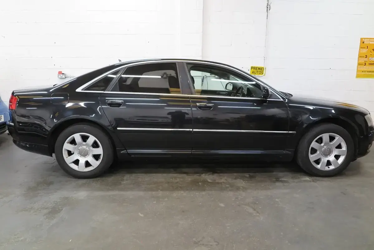 Usado Audi A8 Advanced 2010 Negro Berlina
