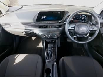 Used Hyundai i20 Advanced 100 HP (73 kW) 2025 Grey Hatchback