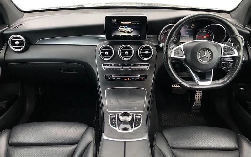 Käytetty Mercedes GLC220 Active 170 HP (125 kW) 2018 Harmaa Farmari