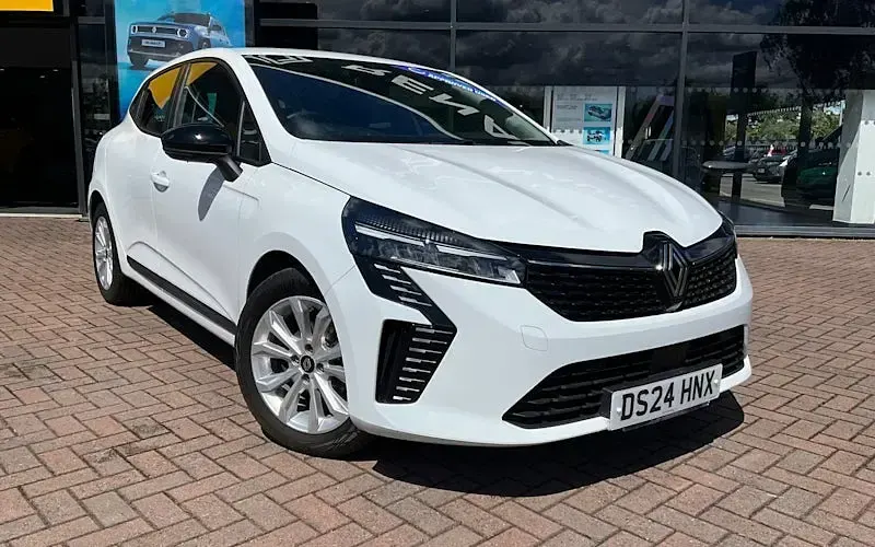 Used Renault Clio Evolution 90 HP (66 kW) 2025 Hatchback