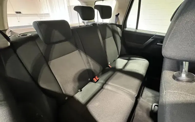 Used Land Rover Freelander 2 150 HP (110 kW) 2011 Black SUV