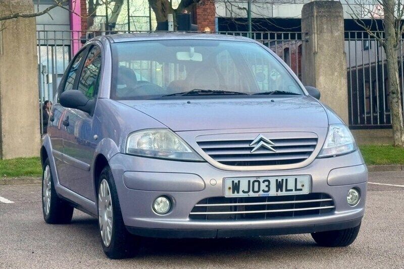 Mauve/purple Used 2003 Citroën C3 Hatchback | £1,000 (Good price) - Image 1/1